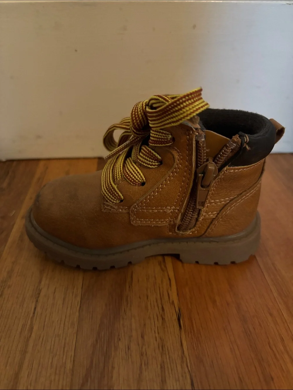 Carter’s Toddler Boots (Baby/Toddler 6)